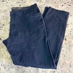 Van Huesen Never Tuck Slim Fit StretchTwill Pants